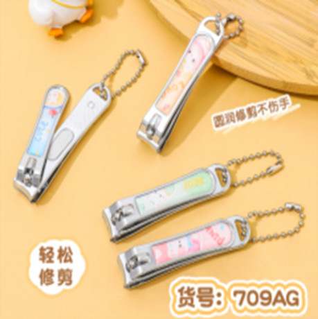 cartoon-nail-clippers-709ag-big-0